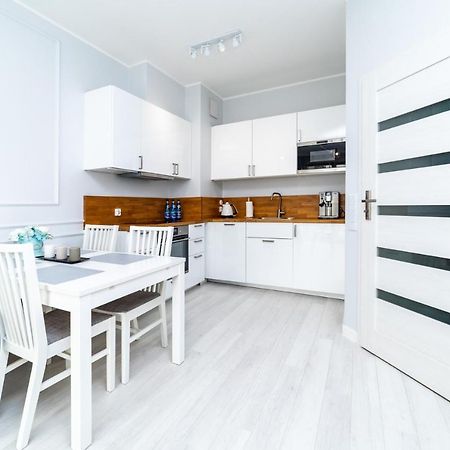 Bright - Neptun Park By Oneapartments Гданск Екстериор снимка
