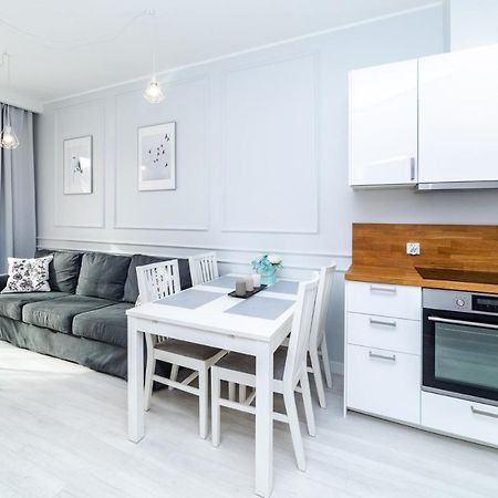 Bright - Neptun Park By Oneapartments Гданск Екстериор снимка
