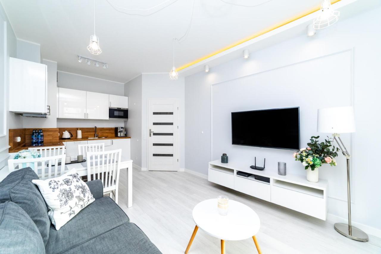 Bright - Neptun Park By Oneapartments Гданск Екстериор снимка