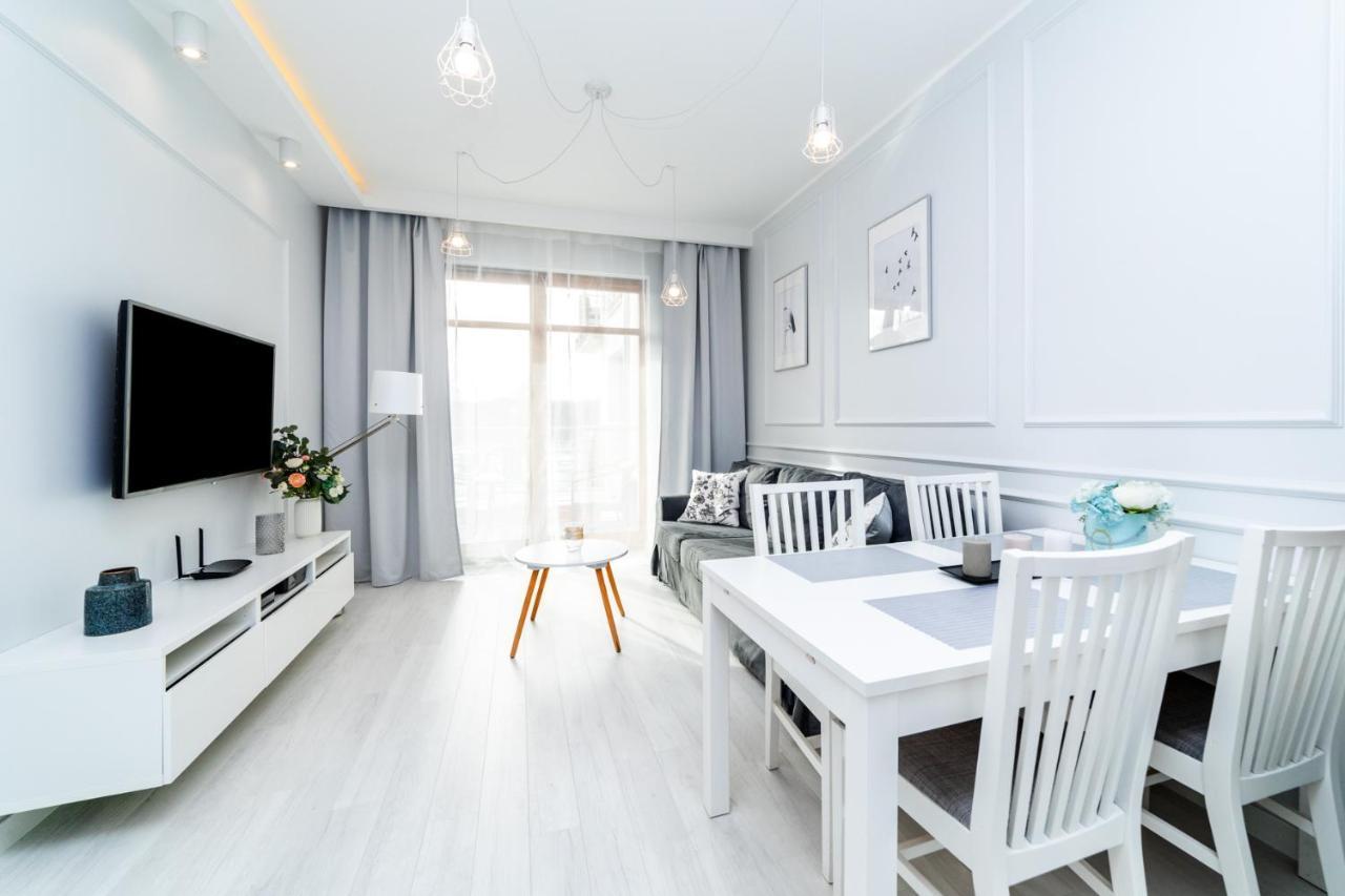 Bright - Neptun Park By Oneapartments Гданск Екстериор снимка